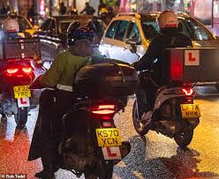 mopeds as food couriers
