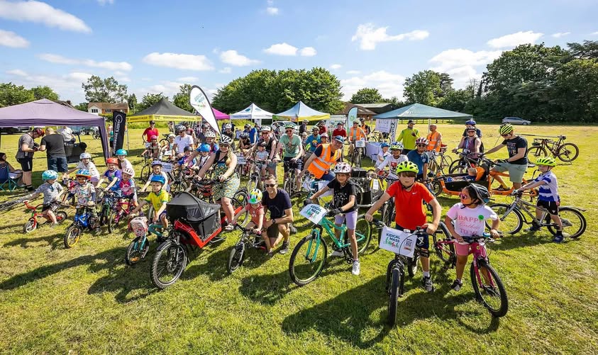 Kidical Mass family bike ride